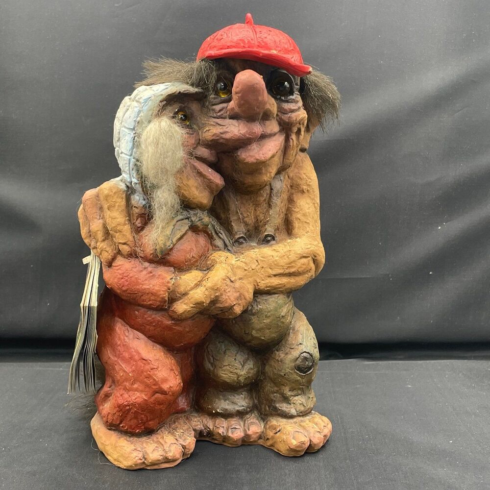 Vtg Ny Form Norway Troll Cuddling Couple Figurine #1126 Red Hat + Booklet 199